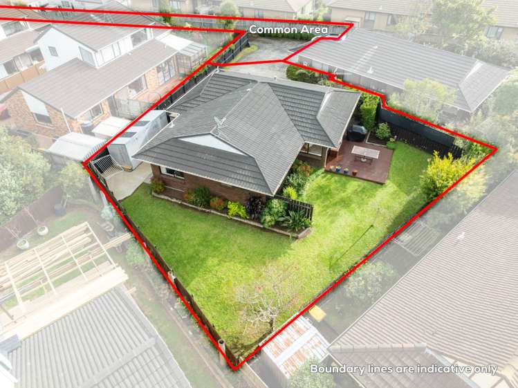 2/79 Mirrabooka Avenue Botany Downs_16