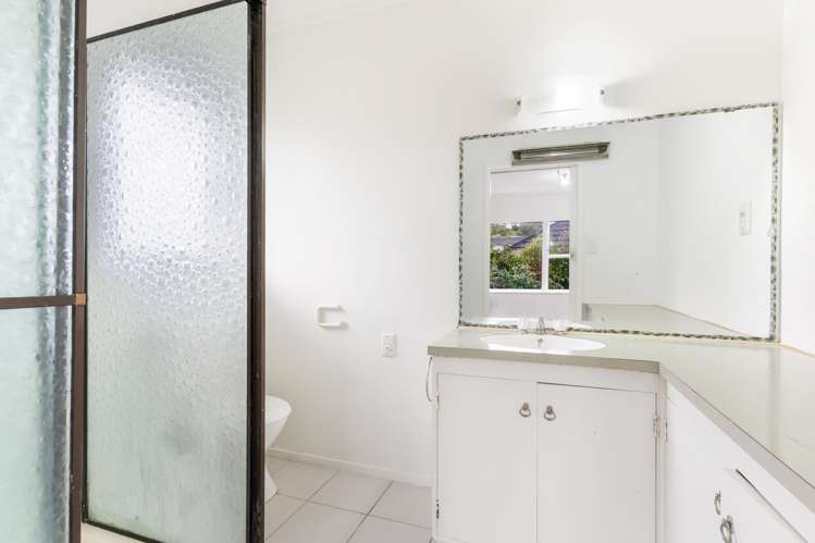 10 McMillan Place Mellons Bay_13