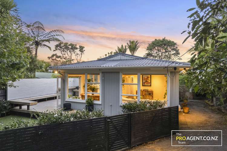 146 Woodlands Park Road Titirangi_23