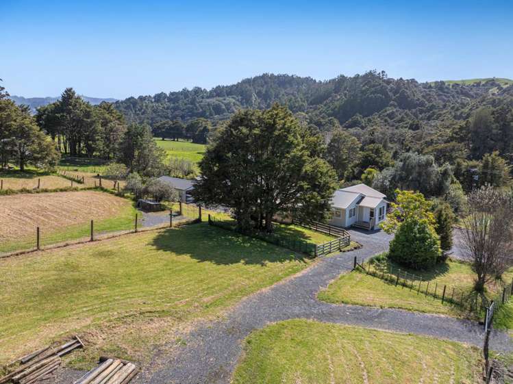 608 West Coast Road Makarau_45