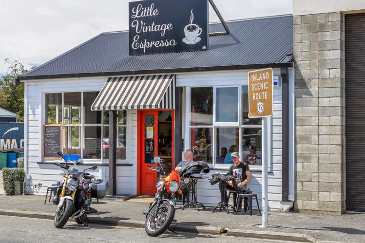 21a Foster Place Amberley_11