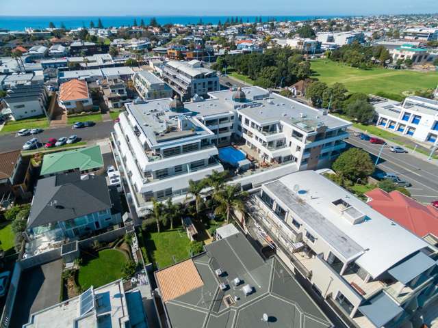 302/36 Victoria Road Mount Maunganui_4