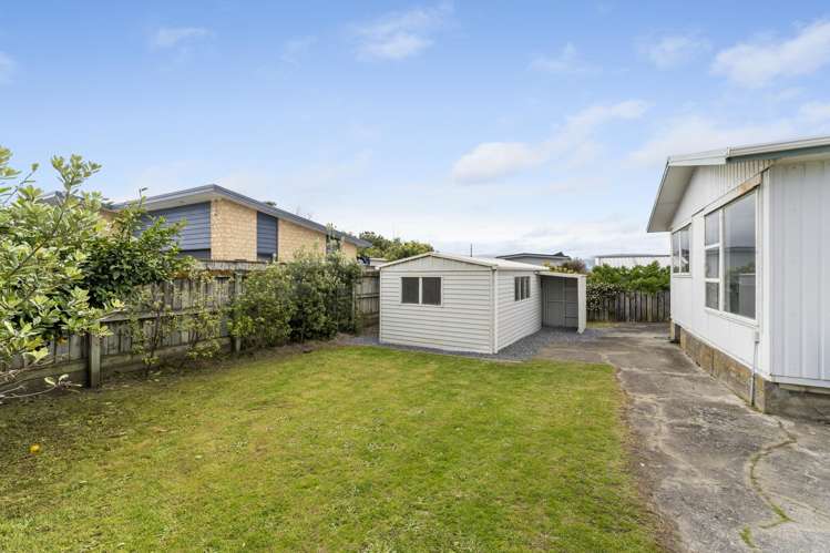 6B Robert Mckeen Otaki Beach_14