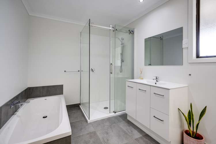 1022 Konini Street Mahora_9