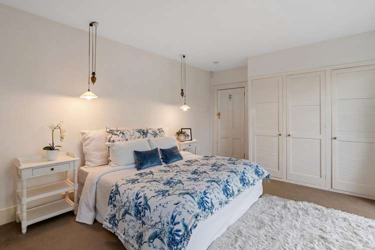 42 Hawkesbury Avenue St Albans_12