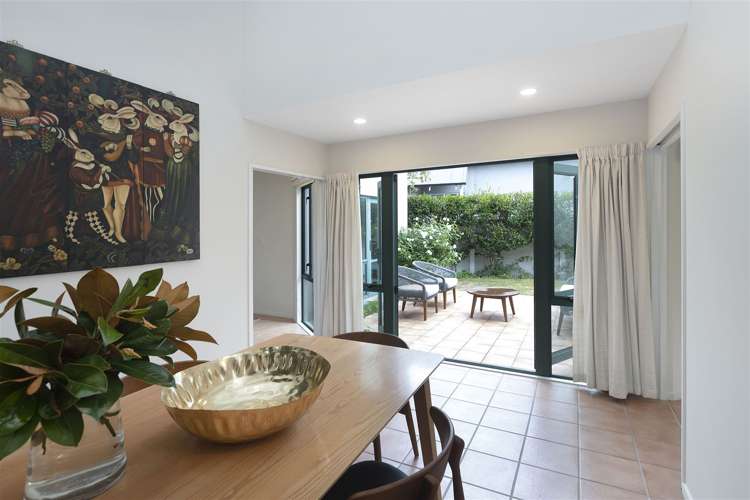 16 Ngahere Street Fendalton_8