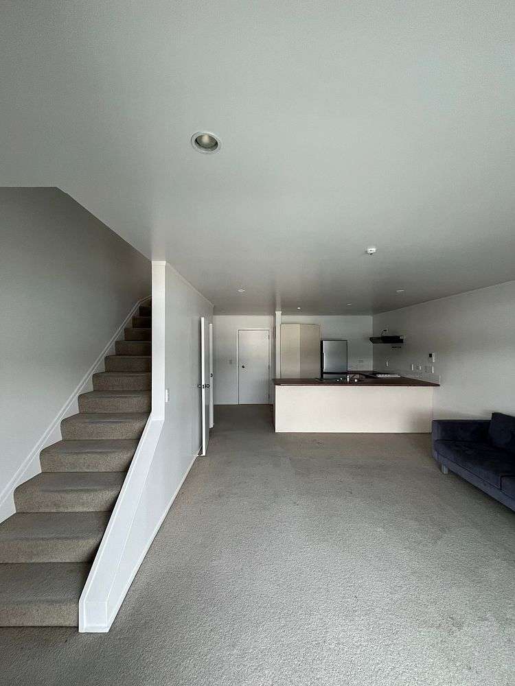 20/8 Girton Terrace Mount Cook_1