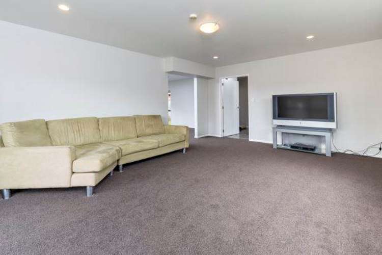 15 Asics Drive Favona_6