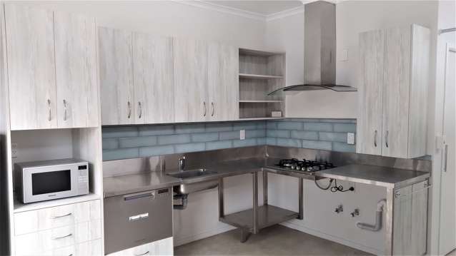 Dinky, Sunny - Fully Wheelchair Accessible Unit