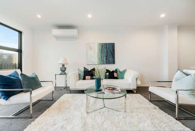 15 Henry Maxwell Way Flat Bush_2