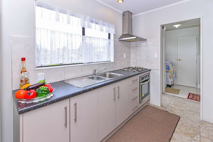 83 Palmers Road Clendon Park_6