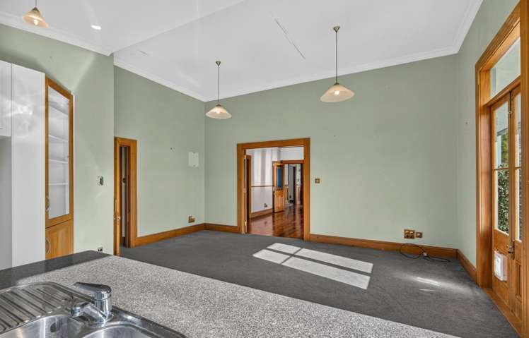 41 Millard Avenue 10754_3