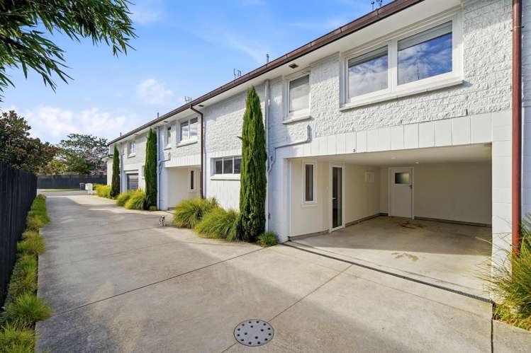 3/42 Andover Street Merivale_10