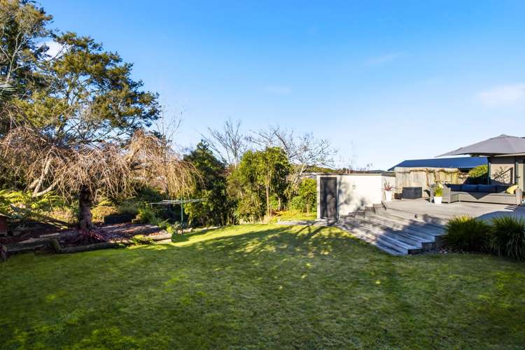 11 Armstrong Grove Hilltop_23