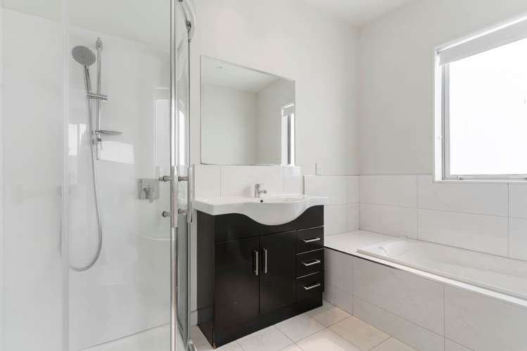 77 Popokatea Drive Takanini_17