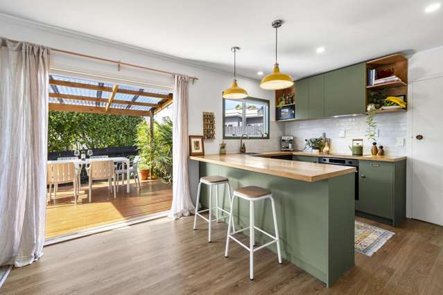 20 James Street Raglan_2