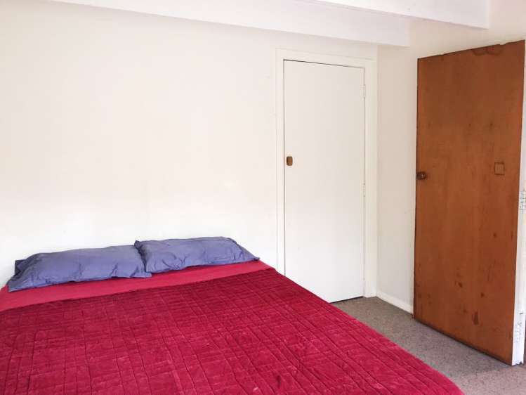 5 Miro Street Kaka Point_7