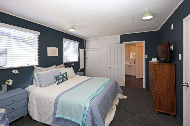 7 Waitaki Drive East Otematata_10