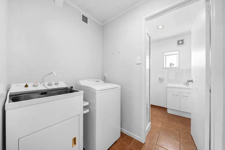 2 La Trobe Street Pakuranga Heights_24