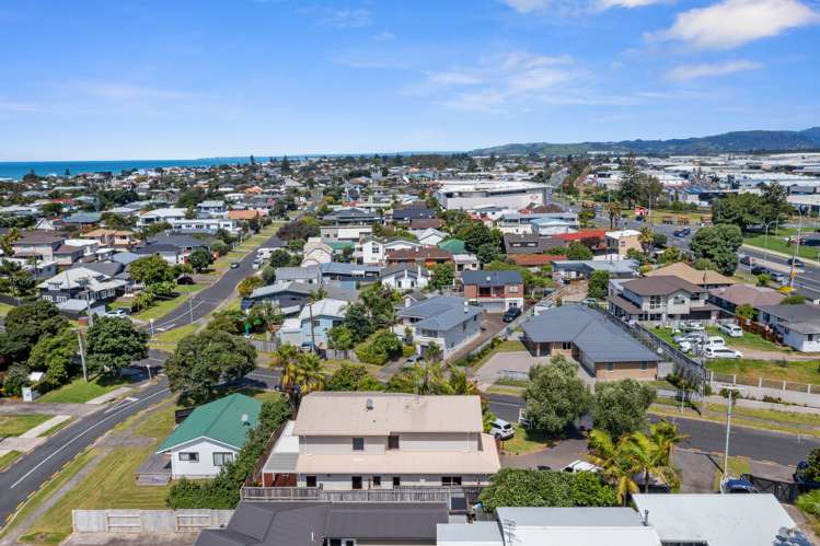 3 Clyde Street Mount Maunganui_40