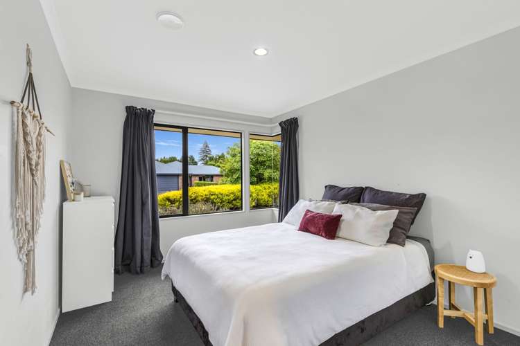 9 Ashdonleigh Grove Stoke_14