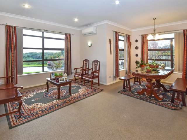 24 Salford Crescent Flat Bush_1