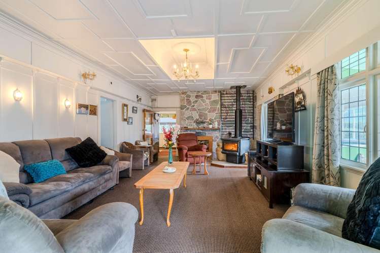 1391 Coast Road Karitane_7