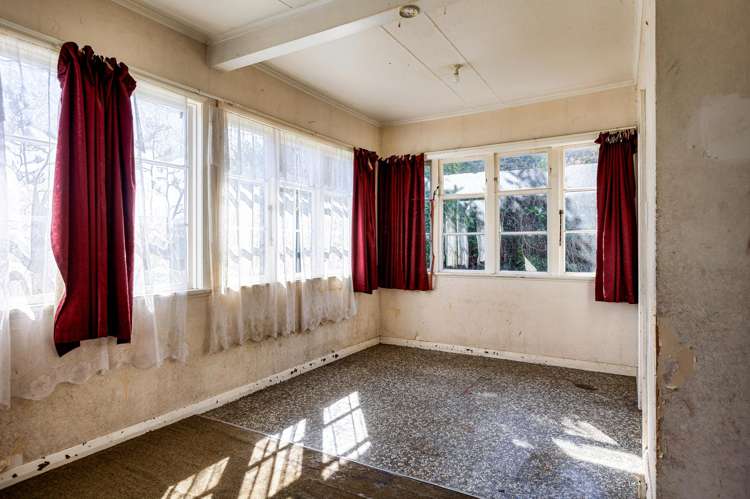 296 High Street Dannevirke_4