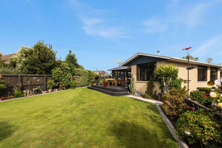 61 Maces Road Bromley_5