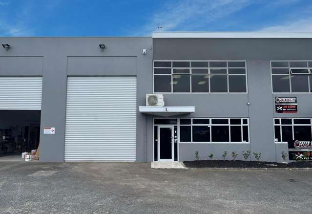 Tidy industrial in a prime location