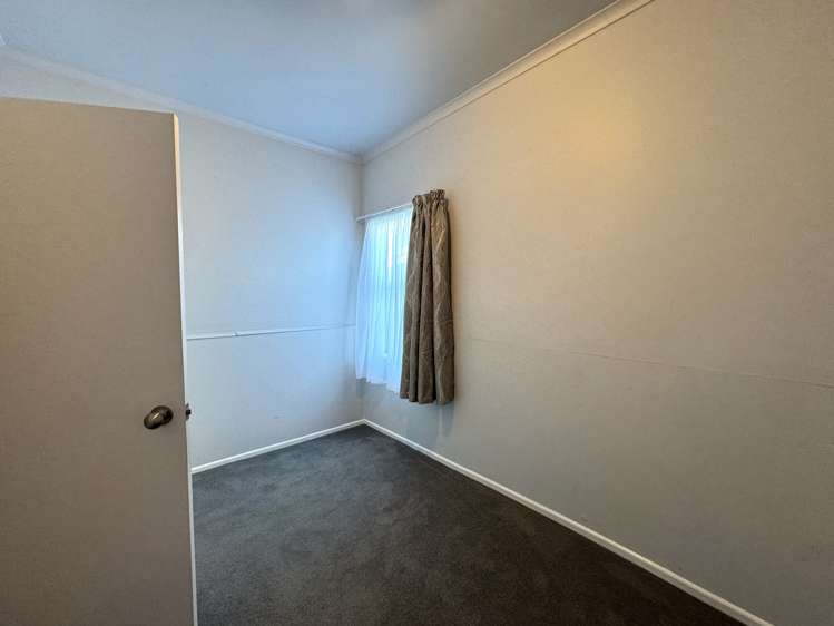 86 Salcombe Street Kaitangata_15