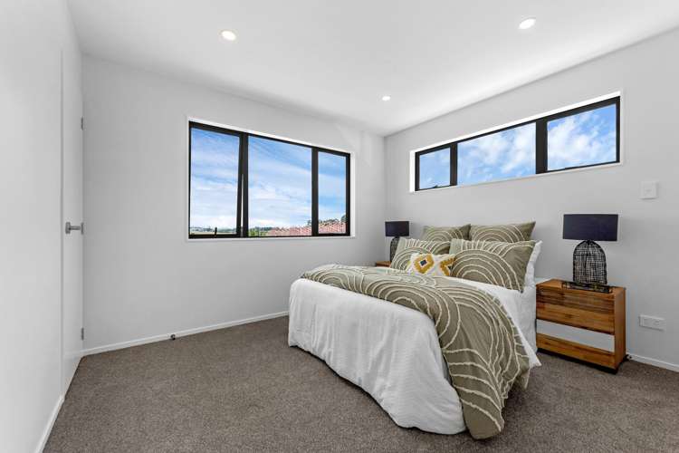 9 Greenbrier Street Westgate_12