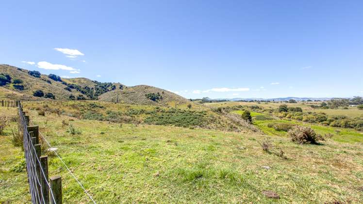 650 Falls Road Maramarua_16