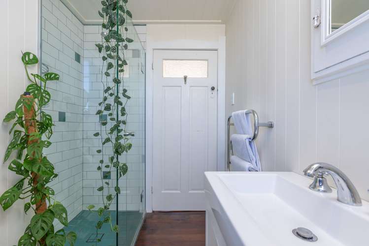 28 Kelwyn Road Kelston_11