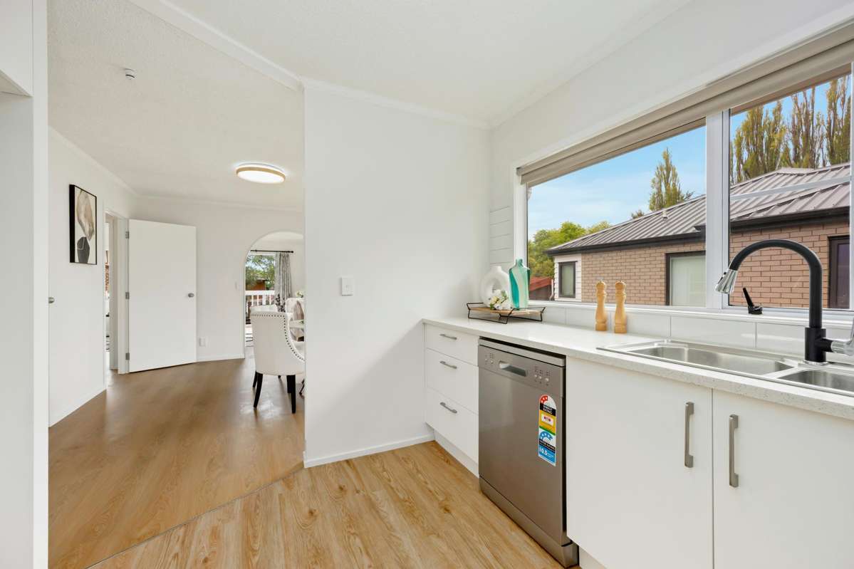 2/3 Ronald Macken Place_4