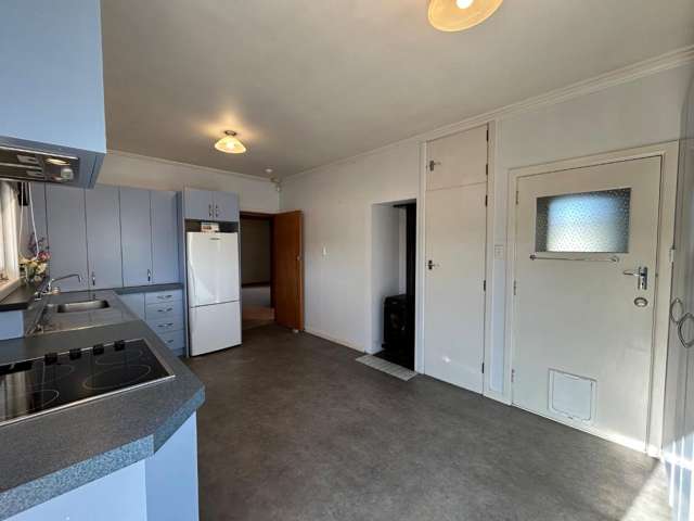 413 Collinge Road Mayfair_3