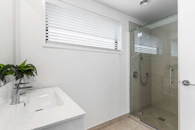 3 Kestrel Place Wai O Taiki Bay_12