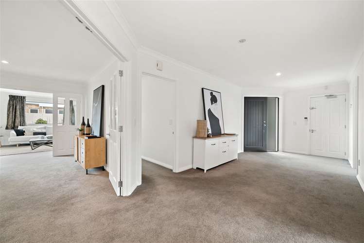 27 Riverwood Boulevard Redwood_9