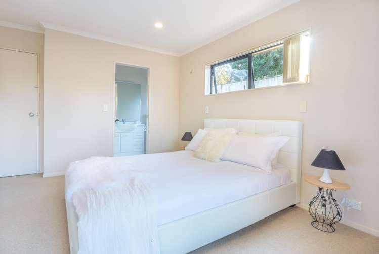 33 Ironstone Place Randwick Park_13