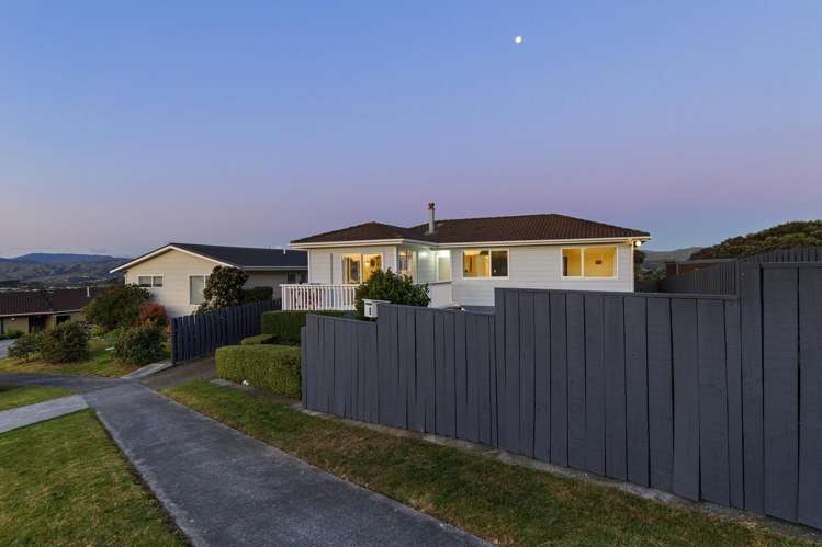 8 Tikati View Titahi Bay_21