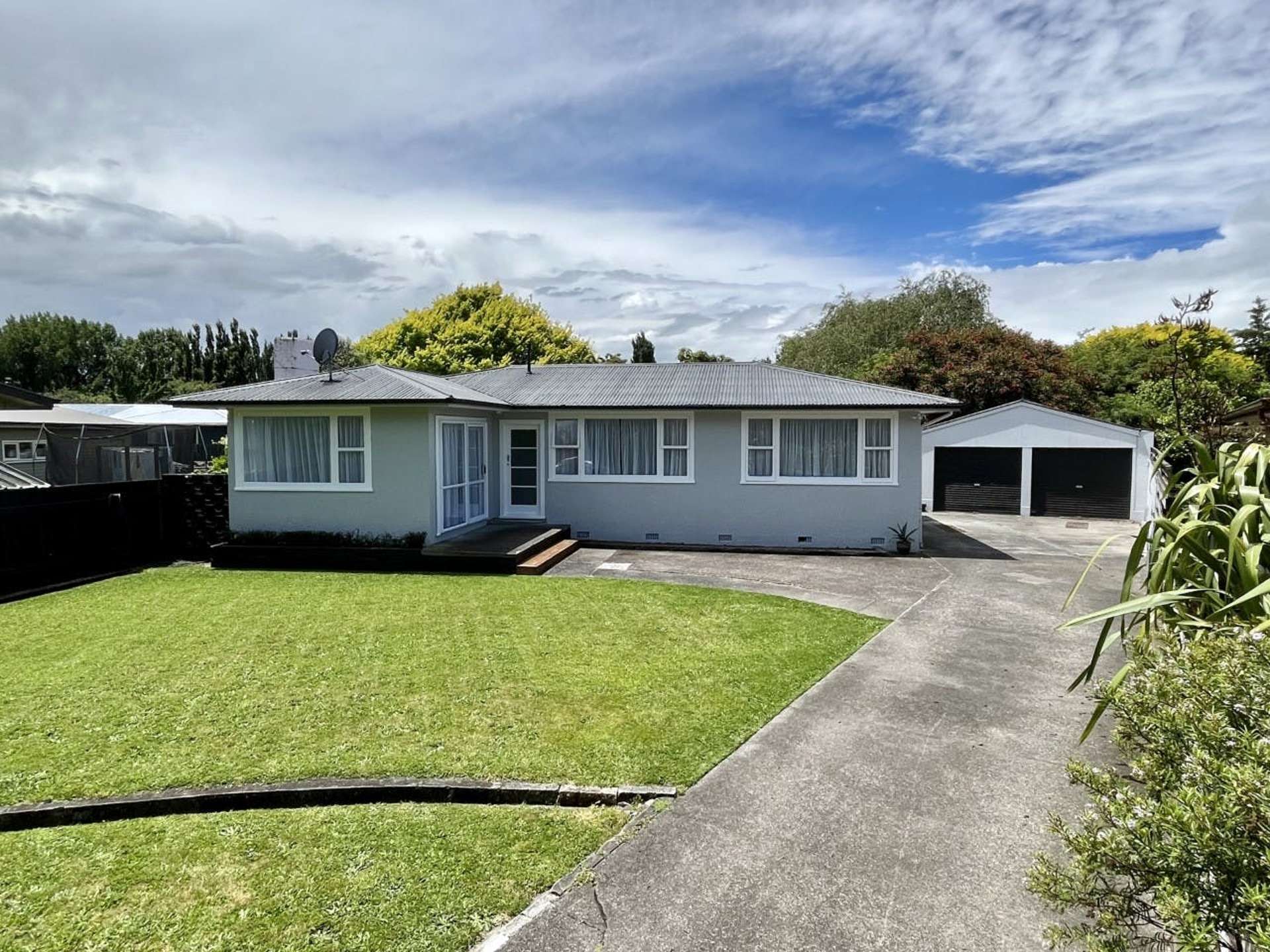 27 Mokau Place Terrace End_0