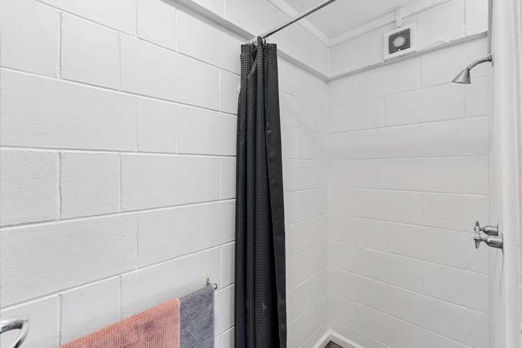 15 Clifton Drive Waitara_16