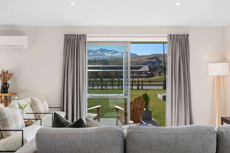 1 Risinghurst Terrace Lower Shotover_10