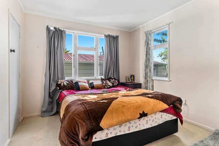 12 Anzac Road Gate Pa_13