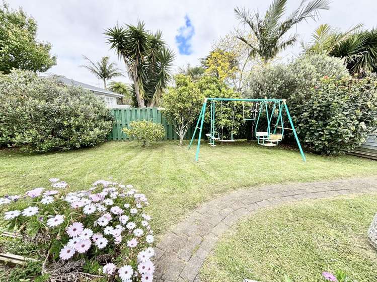 1/8 Divich Avenue Te Atatu South_15