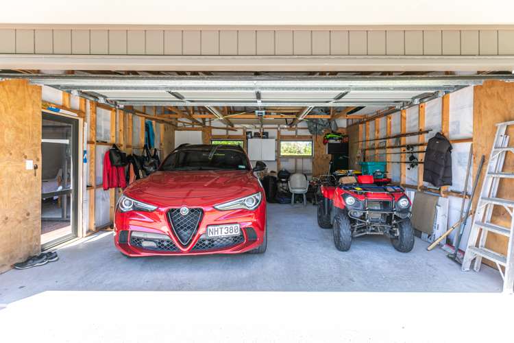 35 Grierson Close Hahei_19