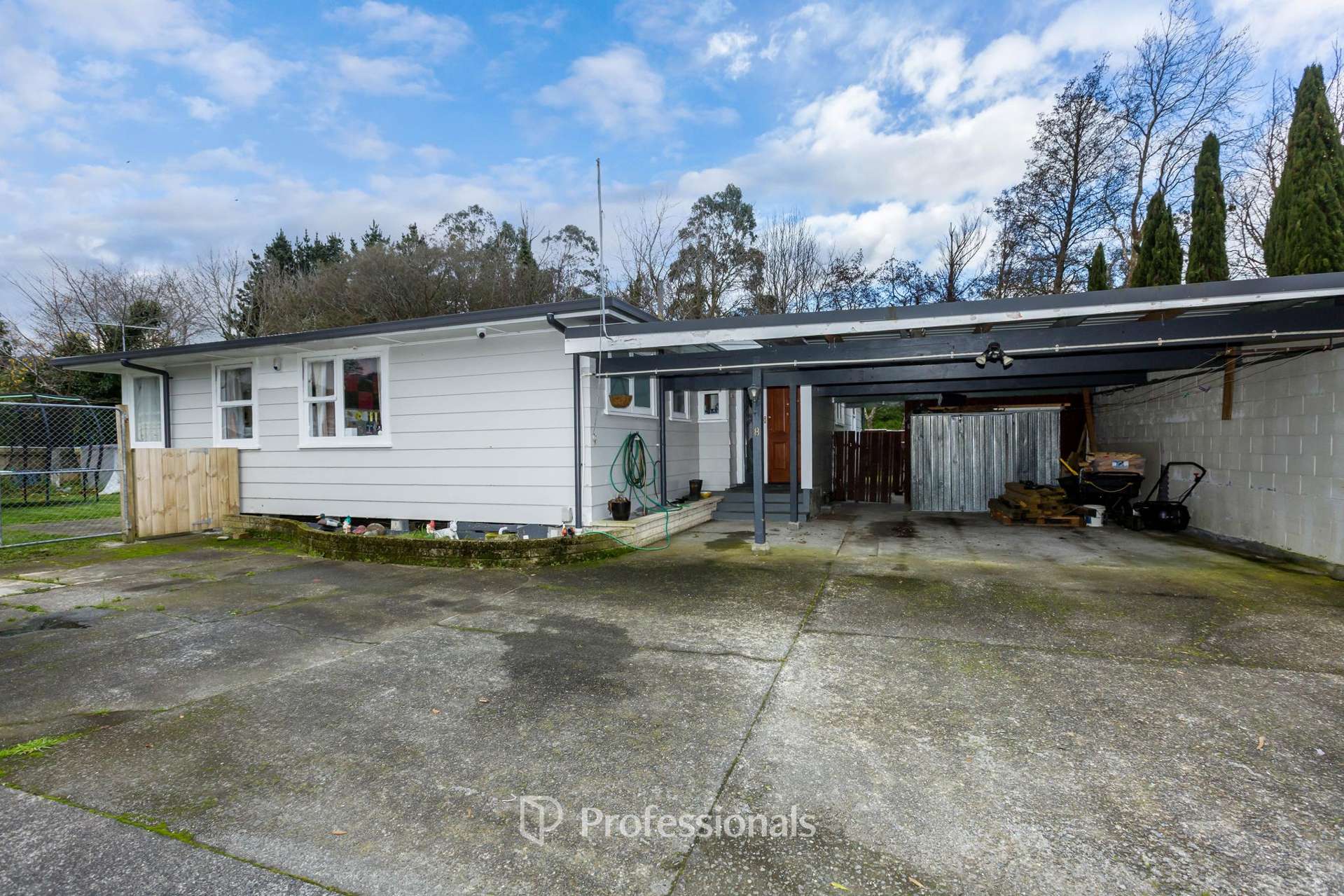 8 Longfellow Street Trentham_0