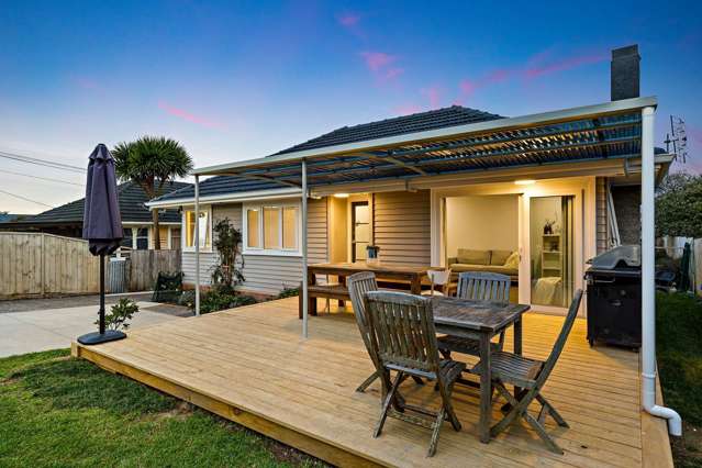 67 Roberts Road Te Atatu South_2