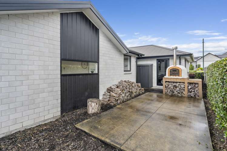 18 Hass Drive Ohauiti_24