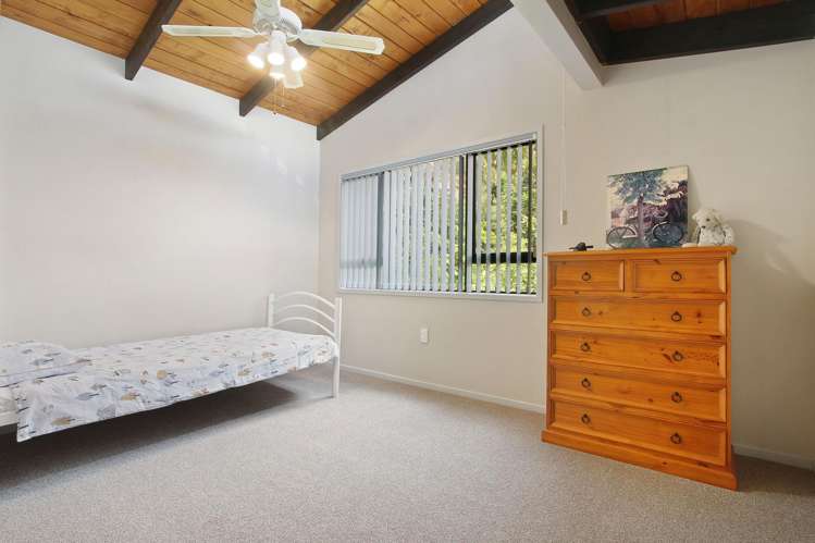 48 Opanuku Road Henderson Valley_10